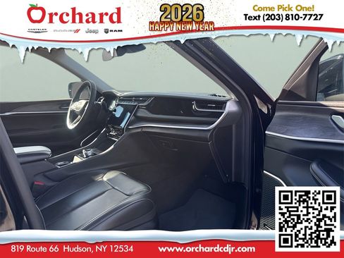 Used 2023 Jeep Grand Cherokee 4WD 4xe w/ Luxury Tech Group II image 36