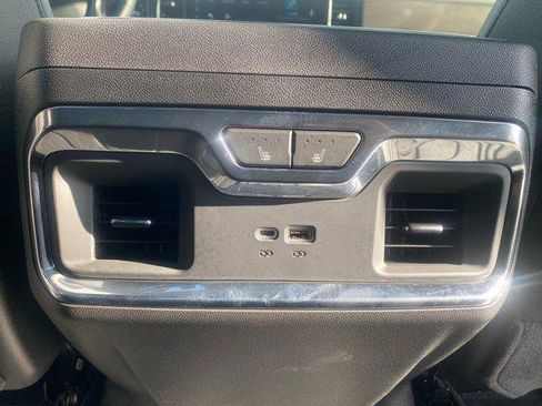 Used 2025 Chevrolet Silverado 1500 High Country w/ High Country Premium Package image 30