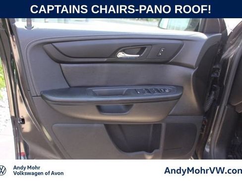 Used 2017 Chevrolet Traverse LT FWD image 16