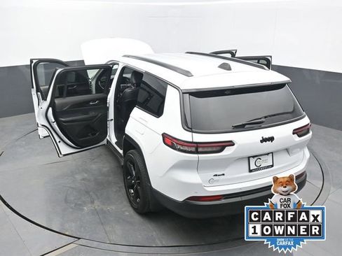 Used 2023 Jeep Grand Cherokee L Laredo image 74