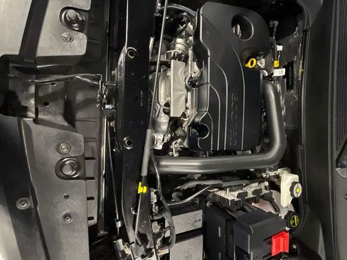 Used 2026 Chevrolet Equinox LT w/ Convenience Package II image 39