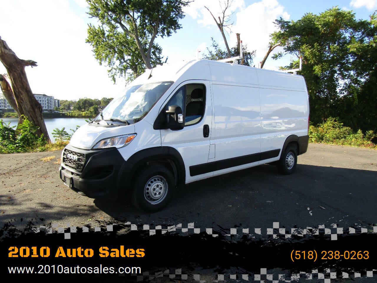 Used 2024 RAM ProMaster 2500 w/ Premium Convenience Group FWD image 1