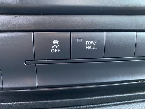 Used 2019 RAM 1500 Classic SLT image 26