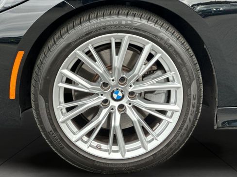 Used 2023 BMW 330i Sedan w/ Driving Assistance Package RWD image 25
