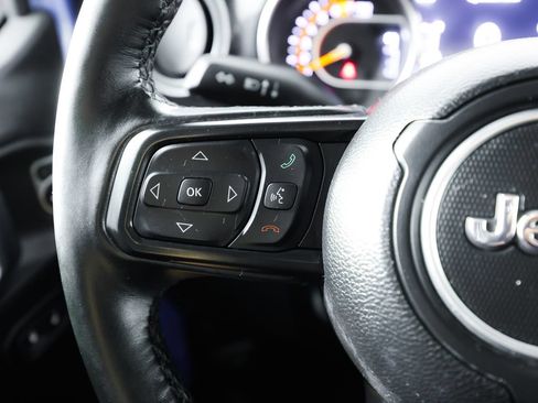 Used 2022 Jeep Wrangler Unlimited Sport AWD/4WD image 33