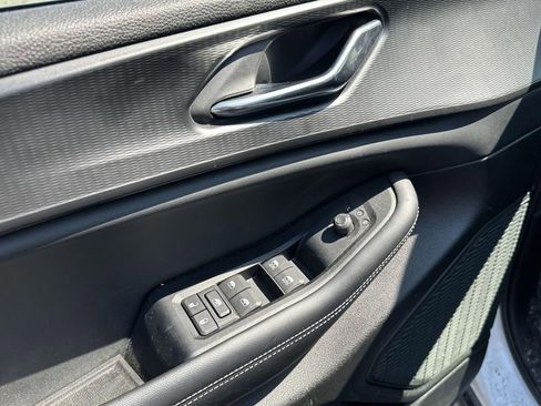 Used 2024 Jeep Grand Cherokee Altitude image 17