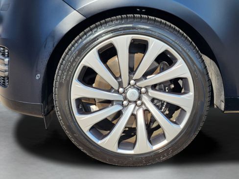 Certified 2023 Land Rover Range Rover Autobiography AWD/4WD image 33