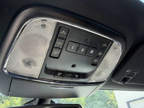 Used 2015 Jeep Grand Cherokee Limited w/ Luxury Group II AWD/4WD image 29