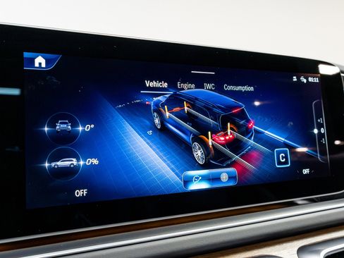 Used 2026 Mercedes-Benz GLS 63 AMG 4MATIC image 85