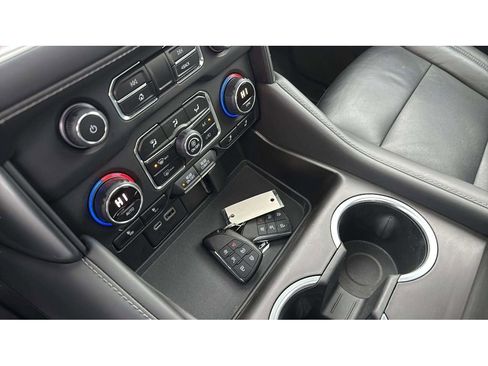 Used 2021 Chevrolet Tahoe LT image 24