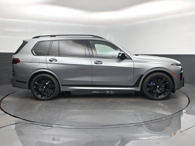 Used 2025 BMW X7 M60i w/ Executive Package AWD/4WD image 2