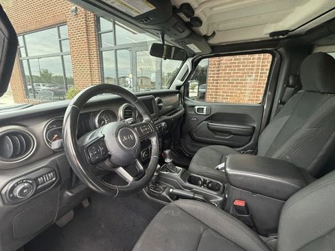 Used 2020 Jeep Wrangler Sport AWD/4WD image 17