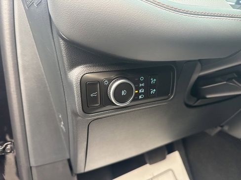 New 2026 Ford Explorer Active w/ Active Comfort Package image 8