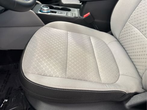Certified 2023 Ford Escape Active AWD/4WD image 22