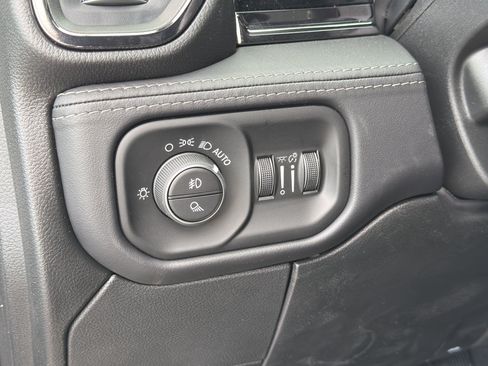 New 2026 RAM 3500 Limited AWD/4WD image 10