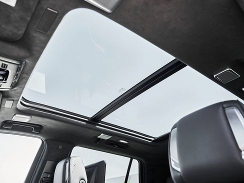 Used 2026 Cadillac Escalade V w/ LPO, ONYX Package AWD/4WD image 54