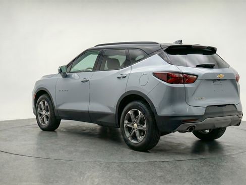 Used 2025 Chevrolet Blazer LT FWD image 6