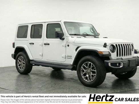 Used 2025 Jeep Wrangler Sahara image 1