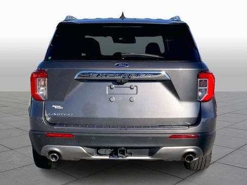 Certified 2021 Ford Explorer Limited w/ Equipment Group 301A image 4