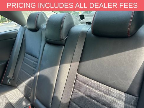 Used 2015 Toyota Camry SE FWD image 16