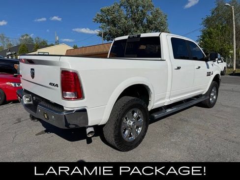 Used 2018 RAM 2500 Laramie AWD/4WD image 2