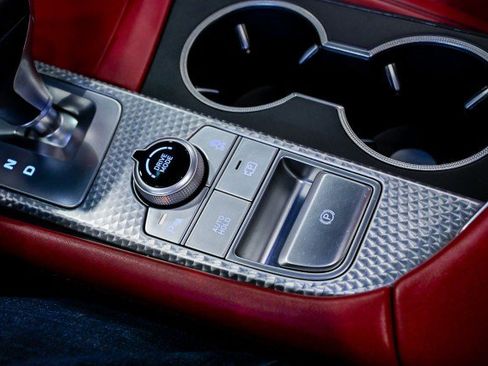 Used 2022 Genesis G70 3.3T Launch Edition image 36