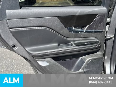 Used 2024 Lincoln Corsair Reserve image 27