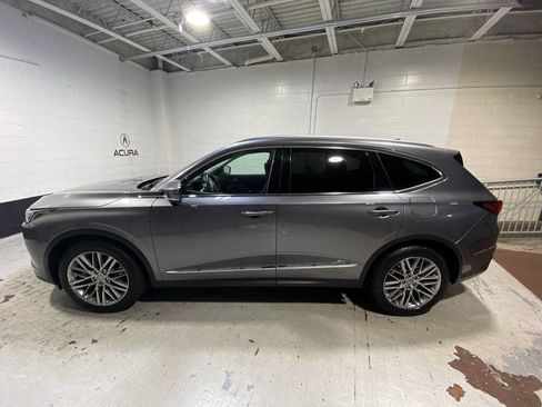 Certified 2023 Acura MDX SH-AWD w/ Advance Package image 3