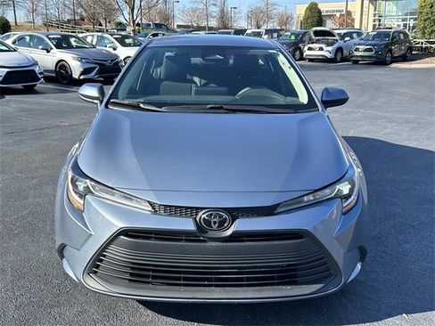 Used 2023 Toyota Corolla LE image 9