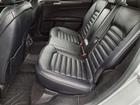 Used 2019 Ford Fusion SEL image 24