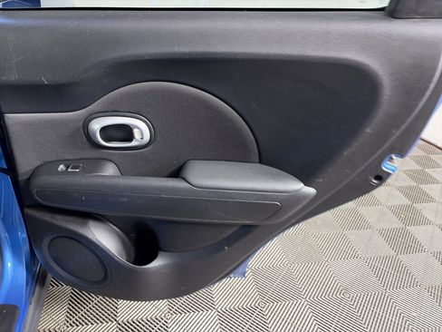 Used 2017 Kia Soul + w/ Designer's Package image 38