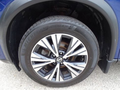 Used 2021 Nissan Rogue AWD SV w/ SV Premium Package image 48