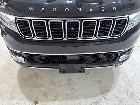 Used 2022 Jeep Wagoneer Series III w/ Premium Group I image 29