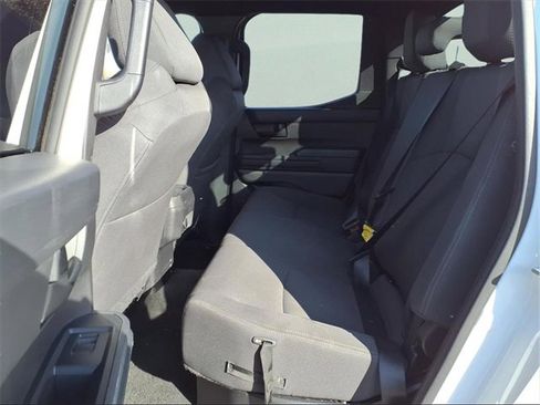 Used 2024 Toyota Tacoma TRD Sport image 16