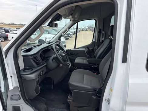 Used 2025 Ford Transit 350 XLT image 19