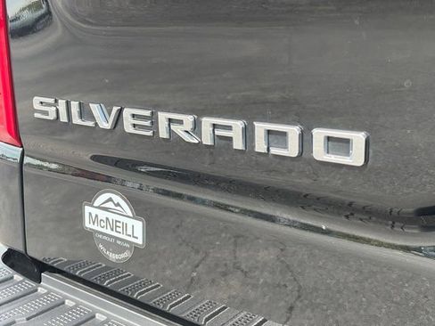 Used 2024 Chevrolet Silverado 1500 LT Trail Boss w/ Convenience Package II AWD/4WD image 37