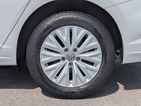 Used 2019 Volkswagen Jetta S w/ Driver Assistance Package FWD image 13