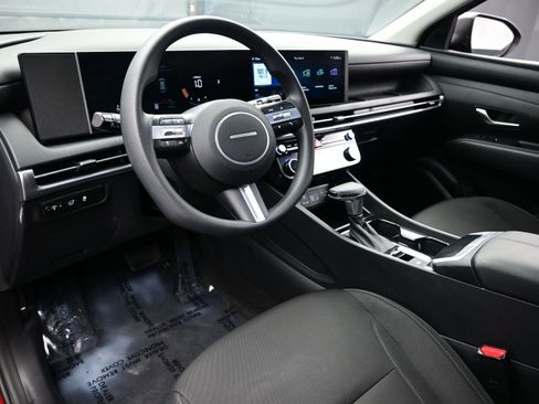 Certified 2025 Hyundai Tucson SEL image 13