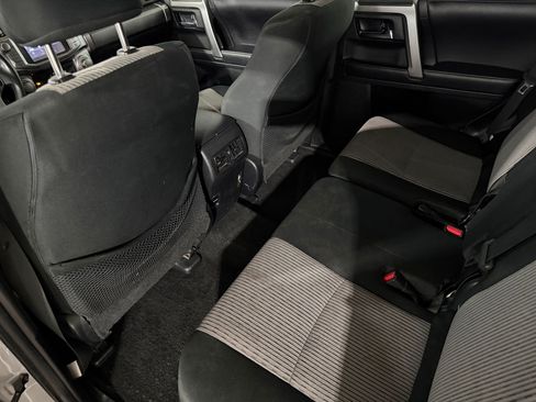 Used 2017 Toyota 4Runner SR5 RWD image 33