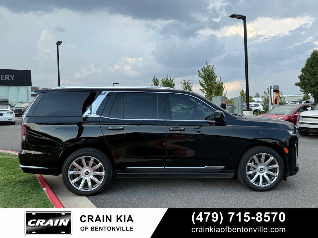 Used 2023 Cadillac Escalade Premium Luxury Platinum w/ LPO, Floor Liner Package AWD/4WD image 8