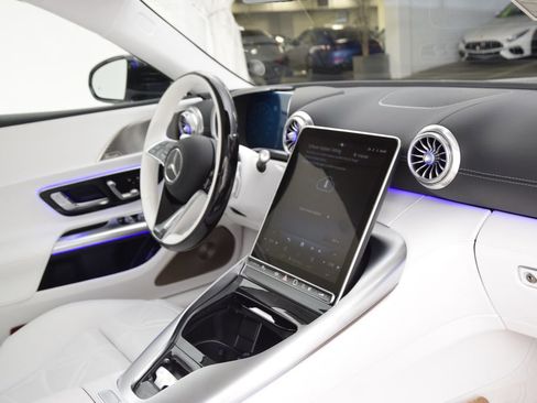 New 2026 Mercedes-Benz Maybach SL 680 image 15