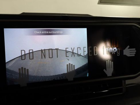 New 2026 Jeep Wrangler Willys AWD/4WD image 39