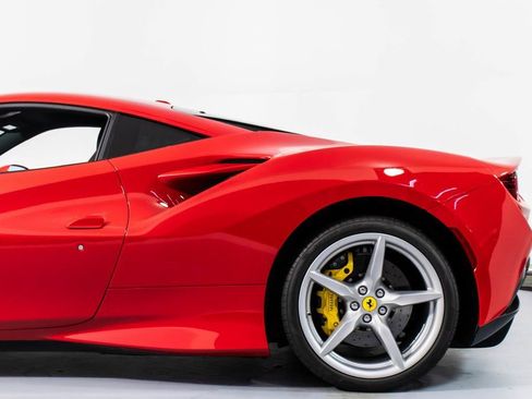 Certified 2022 Ferrari F8 Tributo RWD image 26