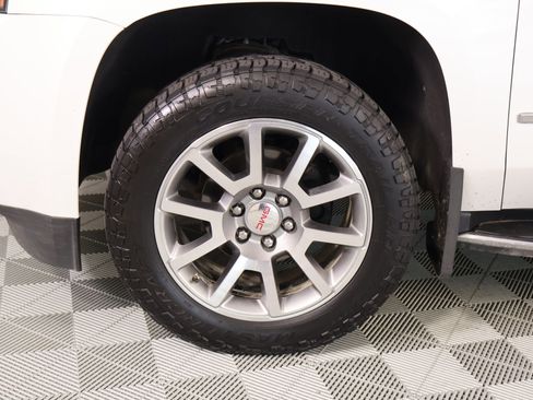 Used 2020 GMC Yukon XL Denali AWD/4WD image 21