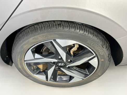 Used 2023 Hyundai Elantra SEL w/ Convenience Package FWD image 30