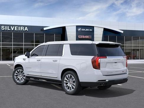 New 2026 GMC Yukon XL Denali w/ Denali Reserve Package AWD/4WD image 3