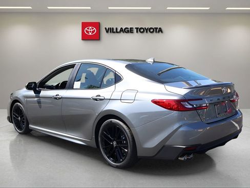 New 2026 Toyota Camry SE FWD image 3