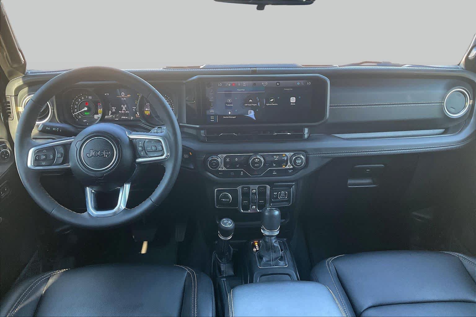 Used 2024 Jeep Wrangler Unlimited Sahara AWD/4WD image 14