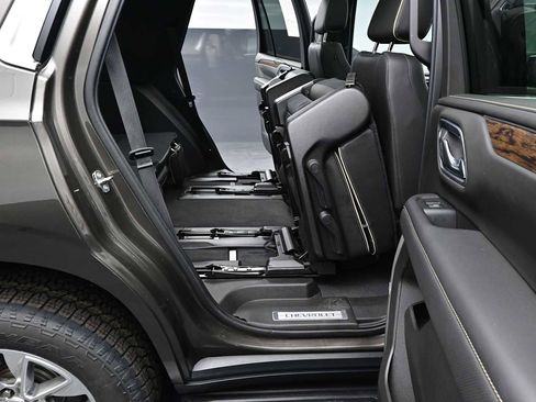 Used 2021 Chevrolet Tahoe Premier w/ Premium Package AWD/4WD image 82