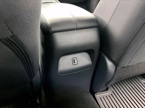 Used 2024 Nissan Sentra SV image 33